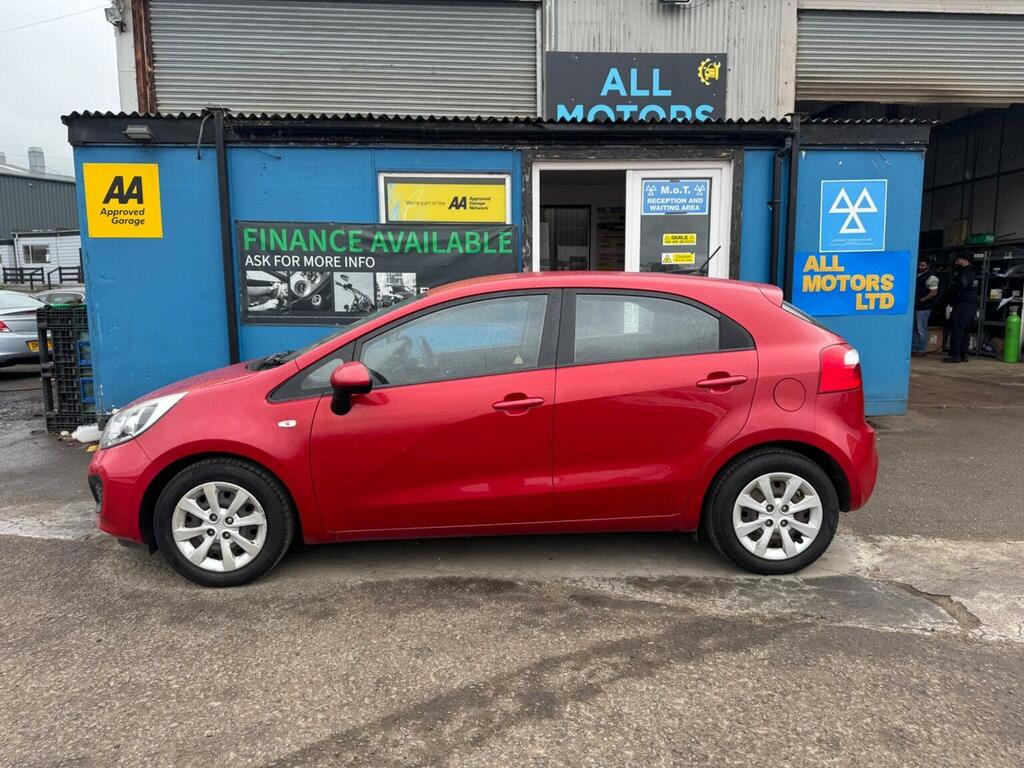 Kia RIO Hatchback 1.25 1 Euro 5 201464 Red #3