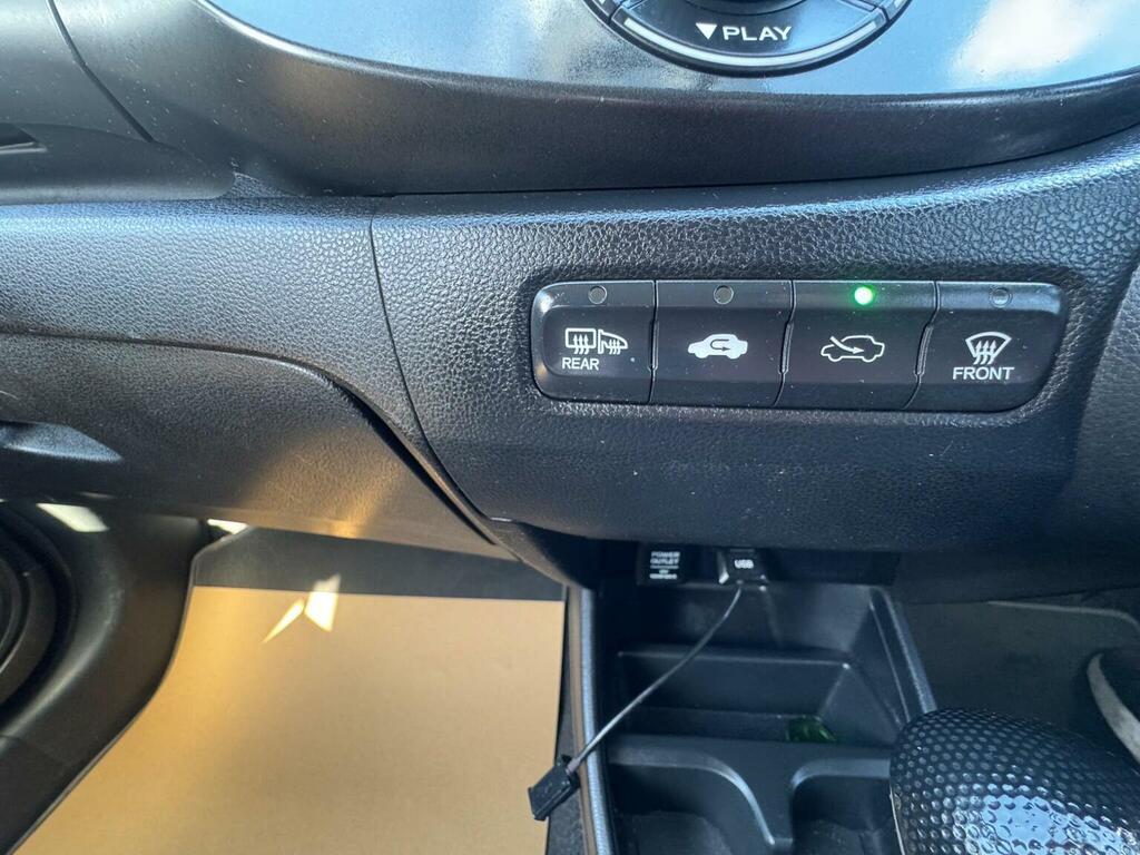 Honda Jazz Honda Jazz 1.4 I-vtec Es #25