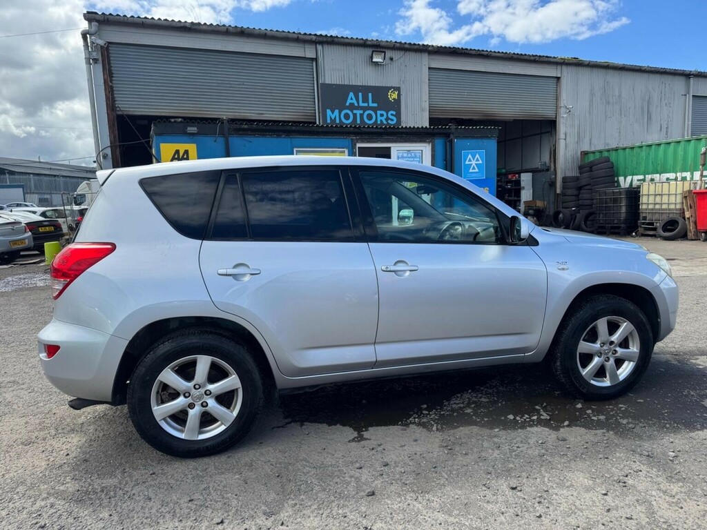 Toyota Rav 4 2.2 D-4d Sr 180 4Wd Black #9