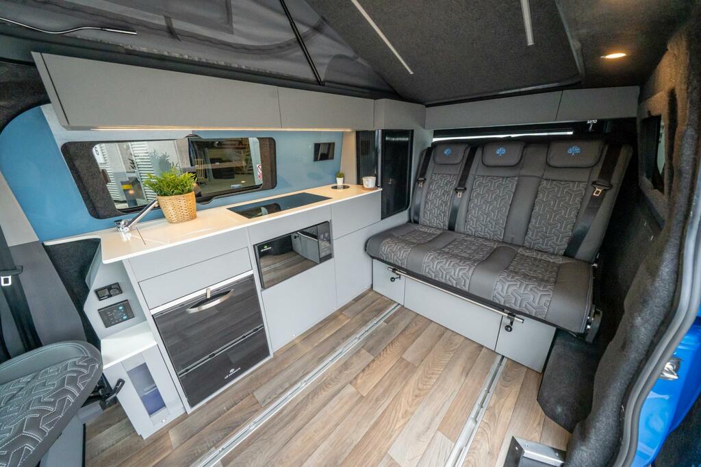 Volkswagen Campervan Swb Dsg Campervan With Tailgate, Sat Nav, Led Ligh Blue #2