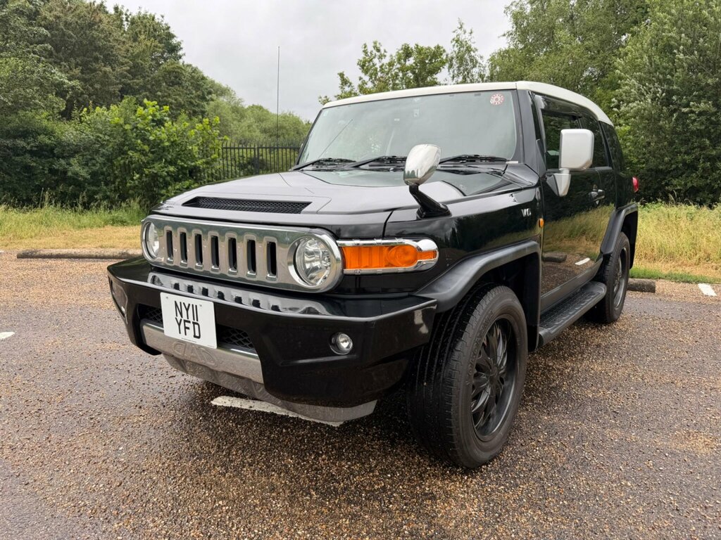 Toyota FJ Cruiser Suv Black #2