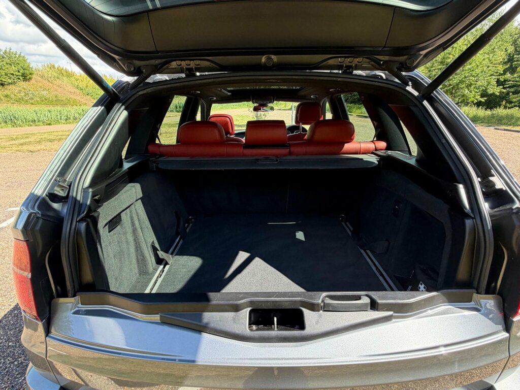 BMW X5 M M Sport Black #31