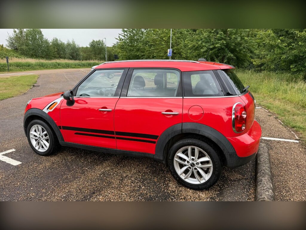 Mini Countryman One Red #6