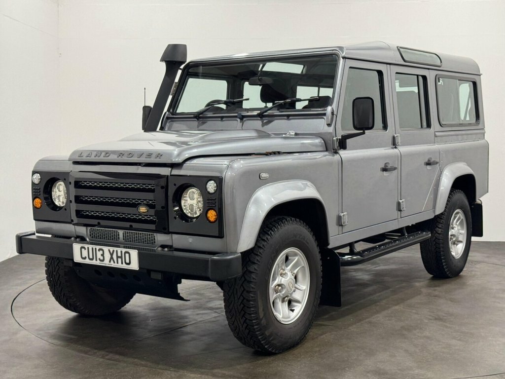 Land Rover Defender Td County Station Wagon Green #2
