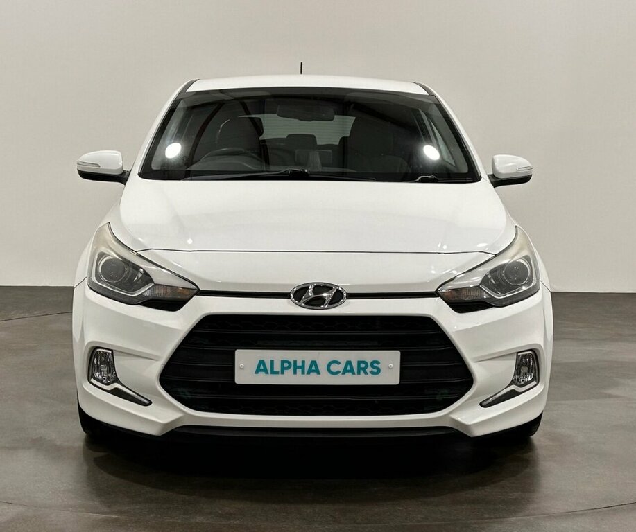Hyundai I20 Coupe YR66LZX White #5
