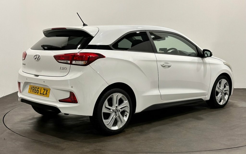 Hyundai I20 Coupe YR66LZX White #4