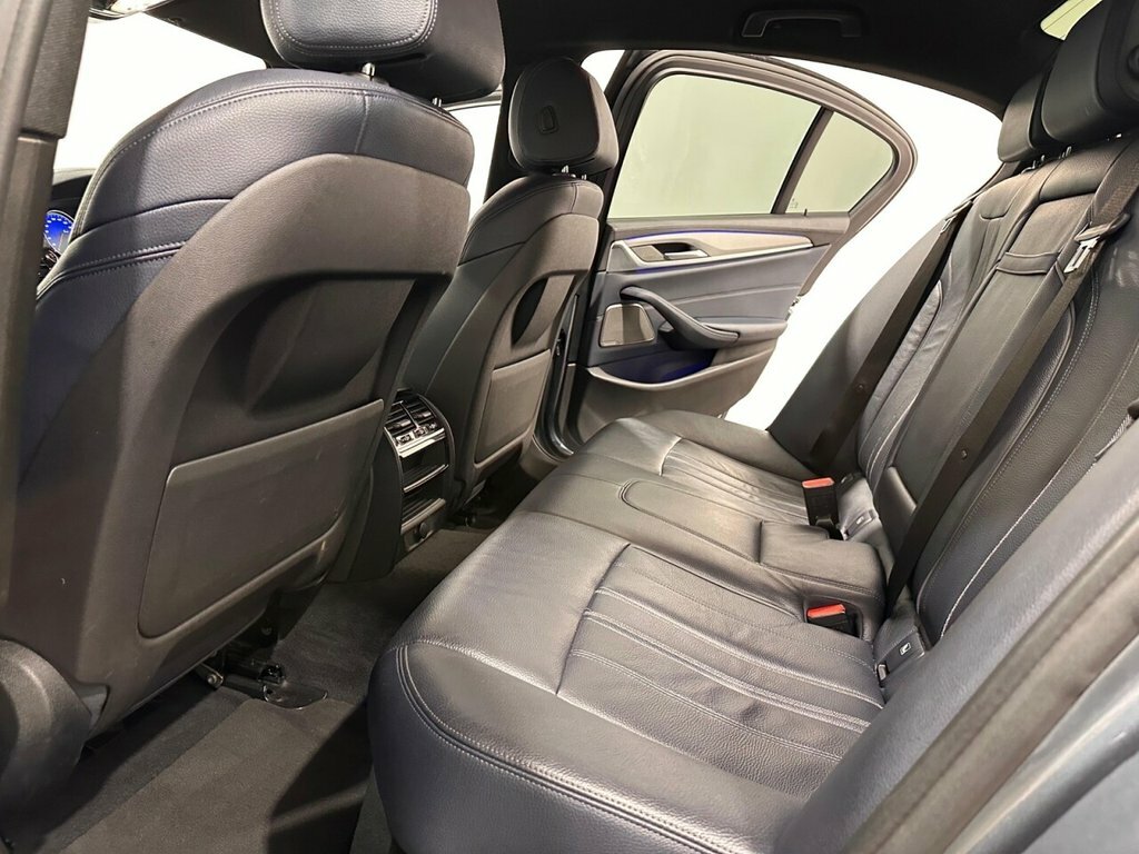 BMW 5 Series 530D Xdrive M Sport Black #25