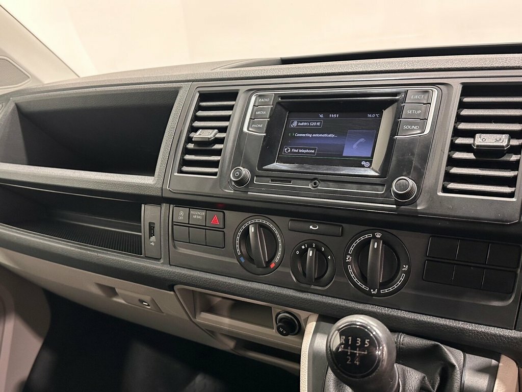 Volkswagen Transporter Panel Van Beige #12