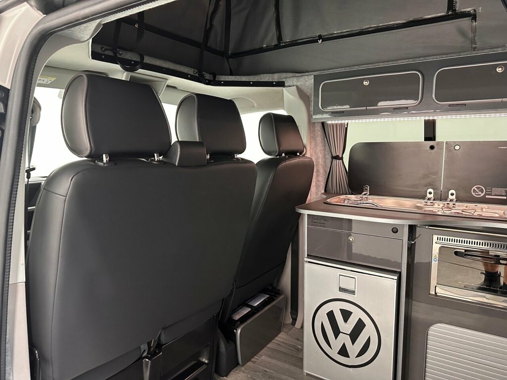 Volkswagen Transporter Panel Van Beige #18