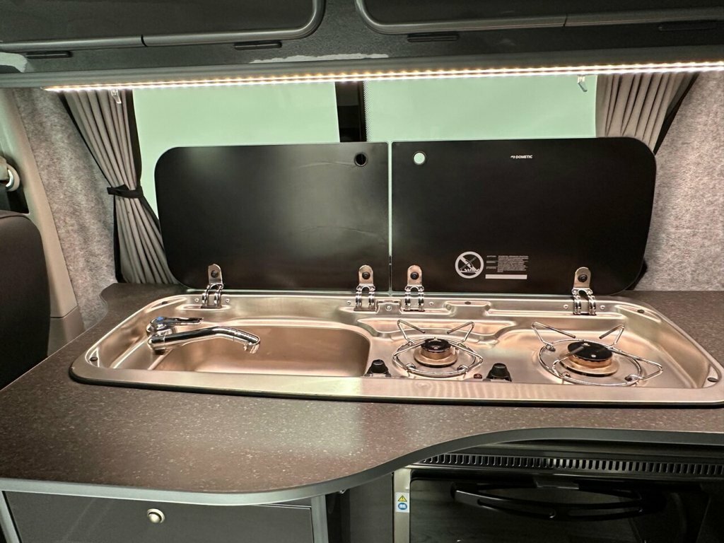 Volkswagen Transporter Panel Van Beige #10
