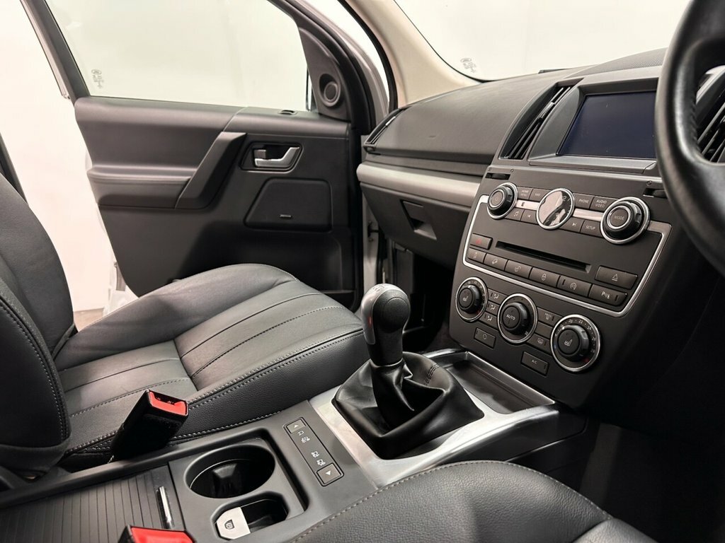 Land Rover Freelander 2 Se Tech Black #27