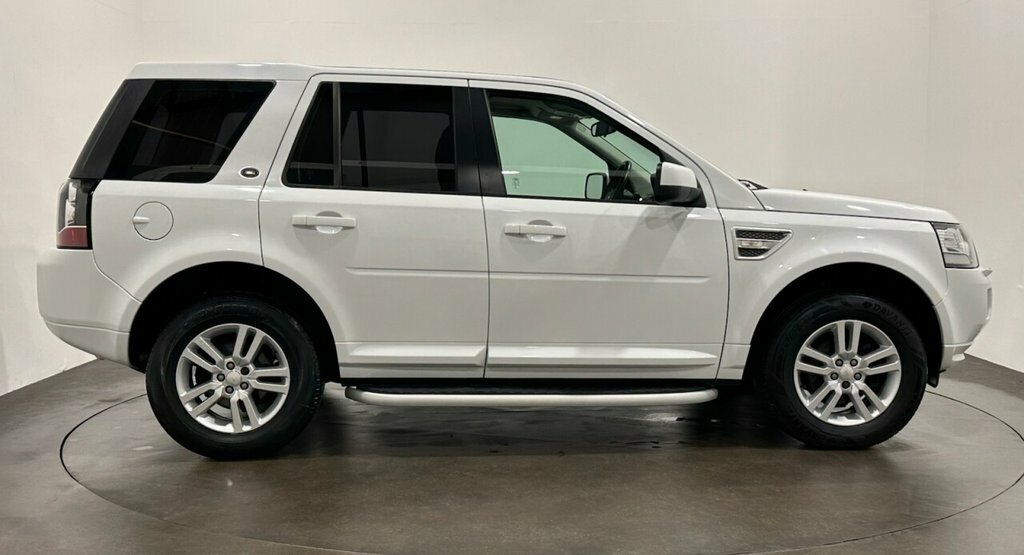 Land Rover Freelander 2 Se Tech Black #7