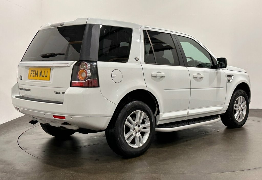 Land Rover Freelander 2 2.2L Xs White #4