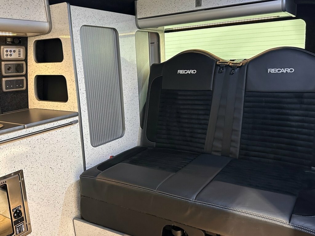 Volkswagen Campervan 2L Trendline White #16