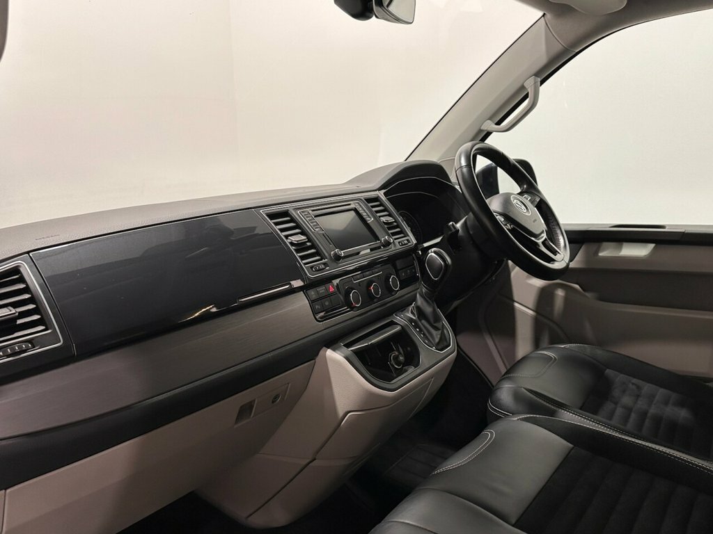 Volkswagen Campervan 2.0 Tdi Bmt 204 Highline Van Dsg White #22