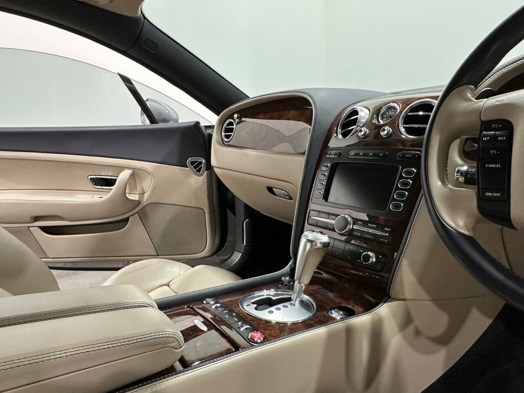 Bentley Continental Gt 6.0 W12 Gtc 4Wd Silver #21