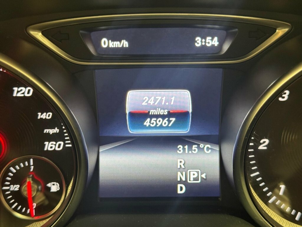 Mercedes-Benz GLA Class 2.1L Amg Line Silver #6