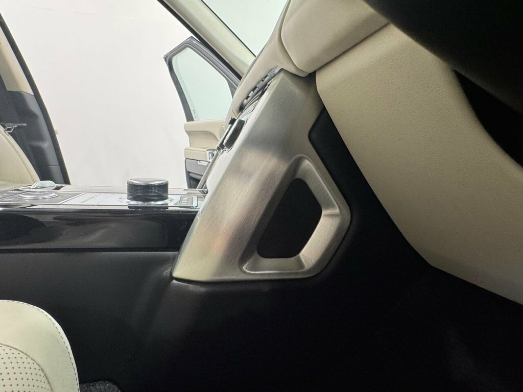 Land Rover Range Rover R-dynamic S White #42