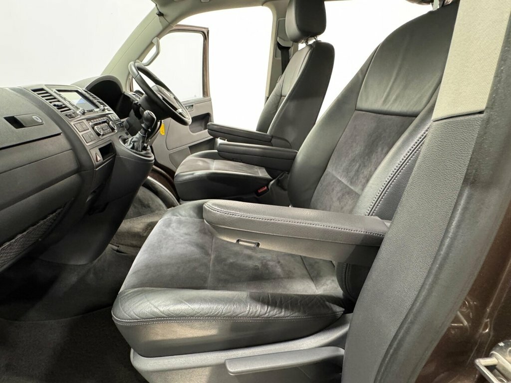 Volkswagen Caravelle 2.0 Bitdi Bluemotion Tech Executive 180 Dsg Beige #20