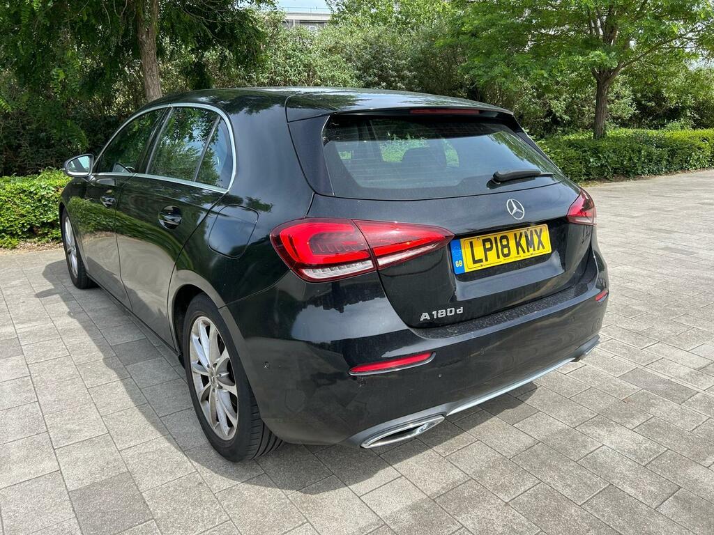 Mercedes-Benz A Class 1.5 A180d Sport 7G-dct Euro 6 Ss Black #5