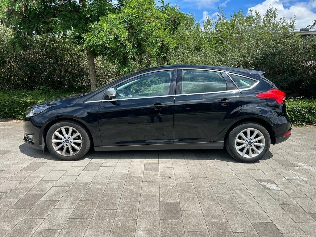 Ford Focus 1.0T Ecoboost Titanium Euro 6 Ss Black #6