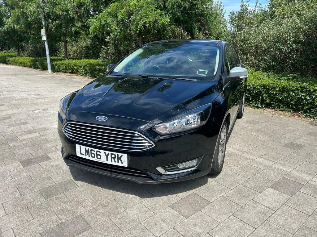 Ford Focus 1.0T Ecoboost Titanium Euro 6 Ss Black #3