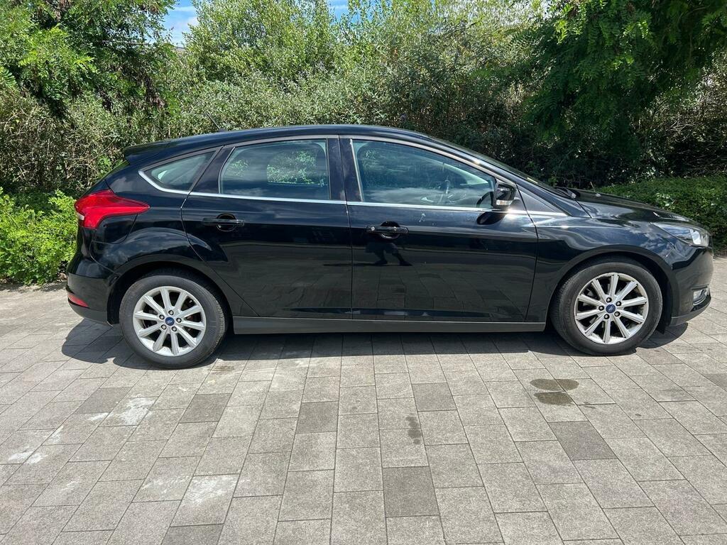 Ford Focus 1.0T Ecoboost Titanium Euro 6 Ss Black #5
