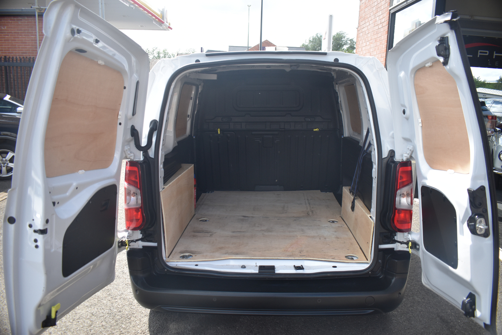 Peugeot Partner 2019 1.5 Bluehdi 1000 Professional Standard Panel White #34
