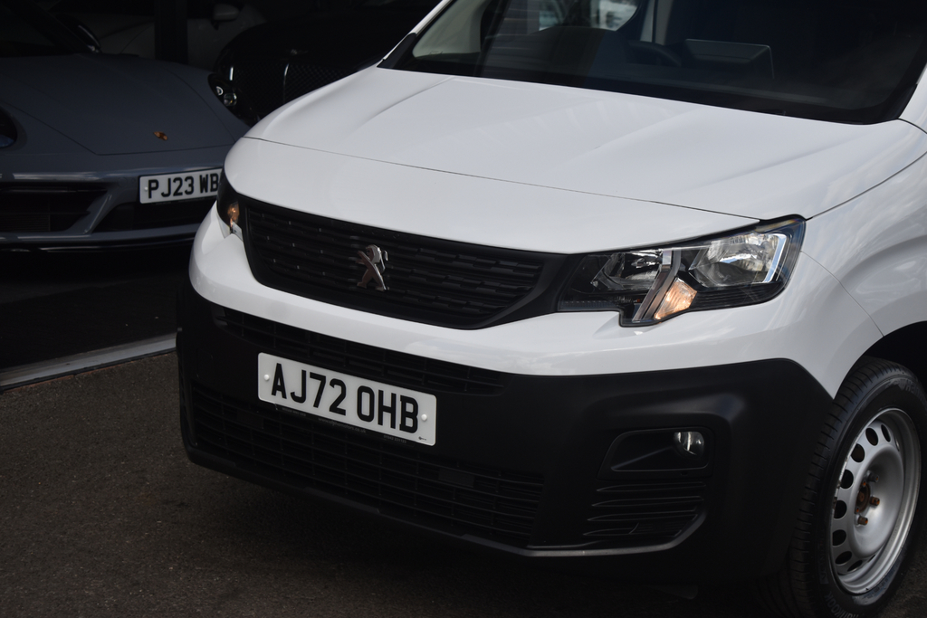 Peugeot Partner 2019 1.5 Bluehdi 1000 Professional Standard Panel White #18