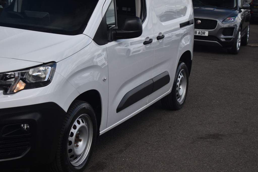 Peugeot Partner 2019 1.5 Bluehdi 1000 Professional Standard Panel White #21