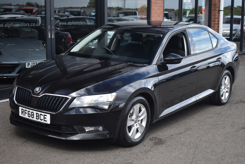 Skoda Superb 2.0 Tdi Scr 190Ps Sel Executive Hatchback Grey #16