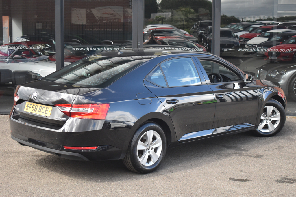 Skoda Superb 1.6 Tdi S Hatchback Euro 6 Ss  #5