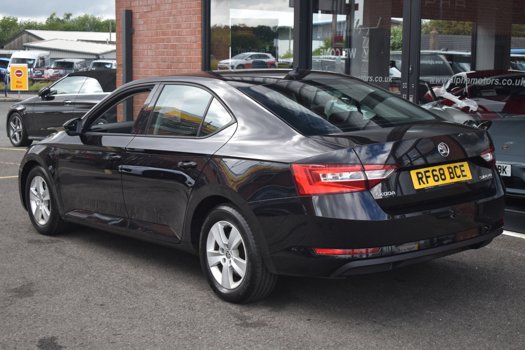 Skoda Superb 2.0 Tdi Scr 190Ps Sel Executive Hatchback Grey #17