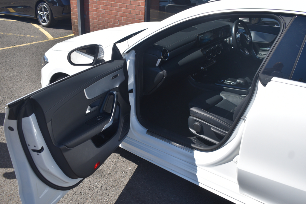 Mercedes-Benz CLA Class Coupe White #32