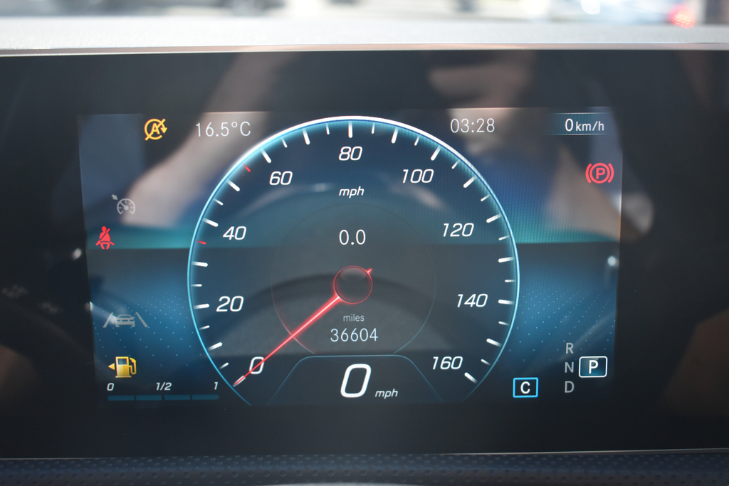 Mercedes-Benz CLA Class Coupe White #49
