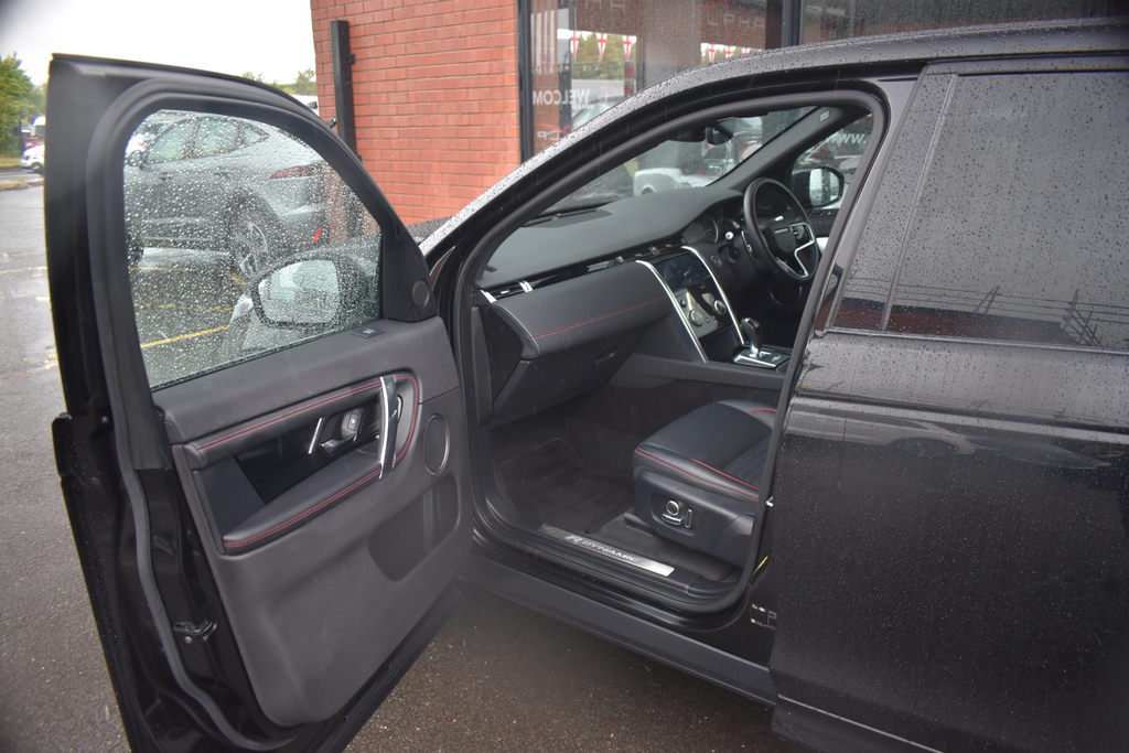 Land Rover Discovery Sport Dynamic Se Black #33