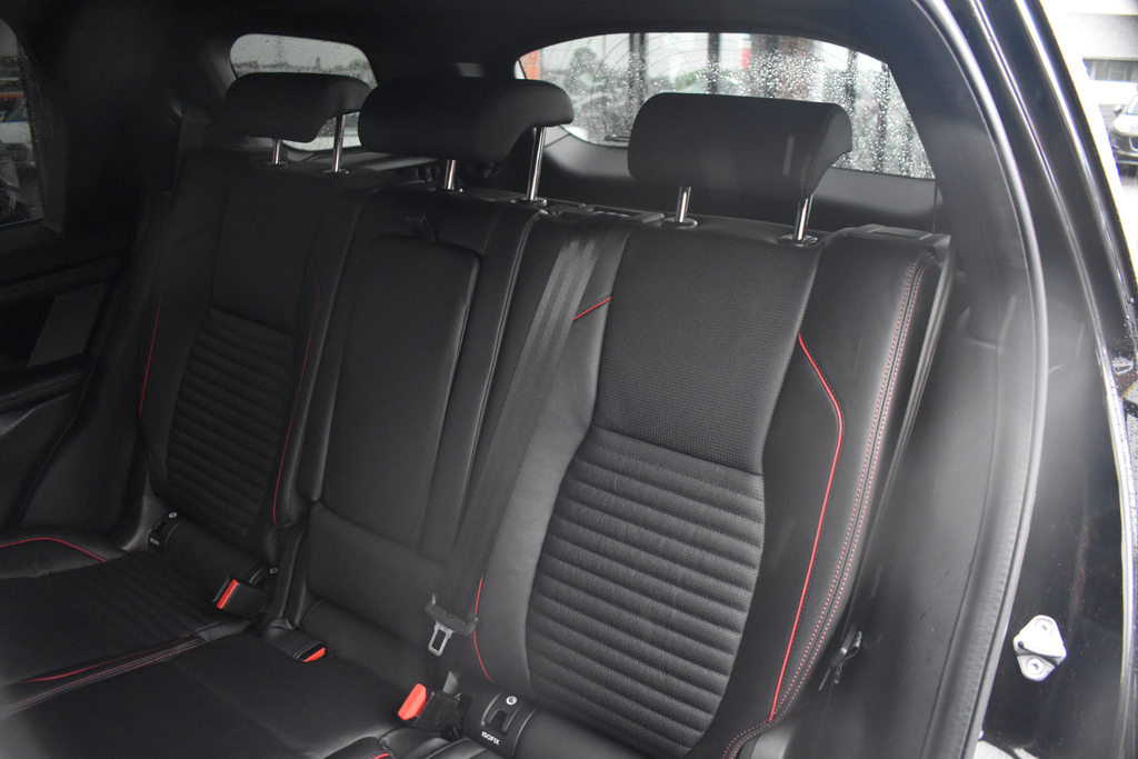 Land Rover Discovery Sport Dynamic Se Black #41