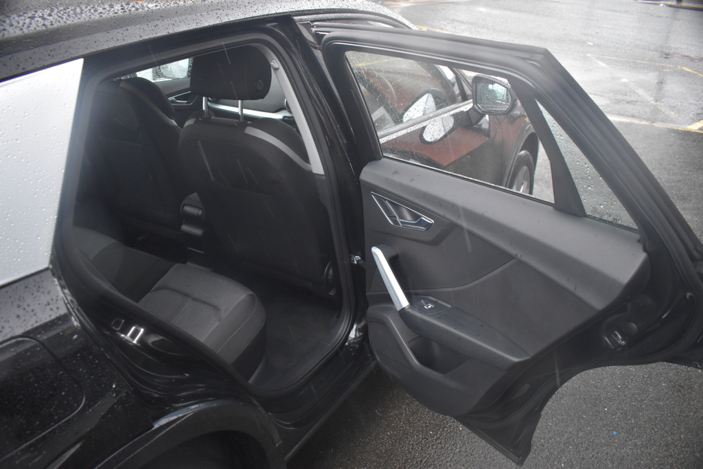 Audi Q2 Estate Grey #26