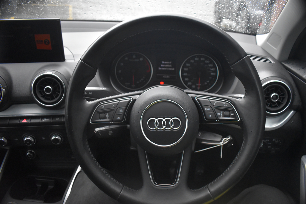 Audi Q2 Estate Grey #47