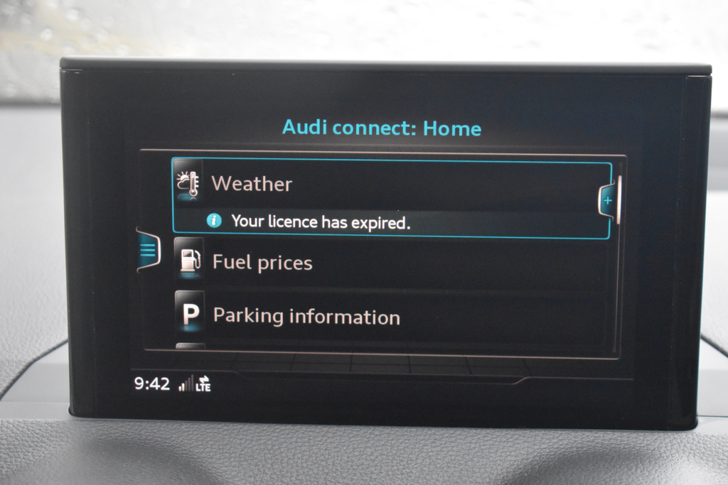 Audi Q2 Estate Grey #63