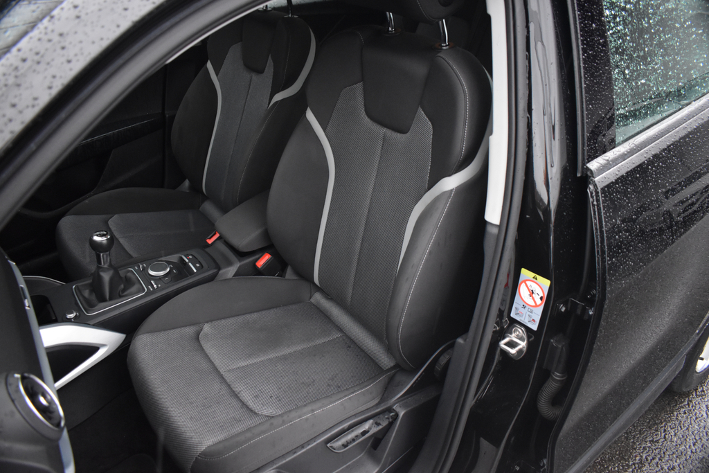 Audi Q2 Estate Grey #34