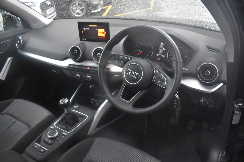 Audi Q2 Estate Grey #8