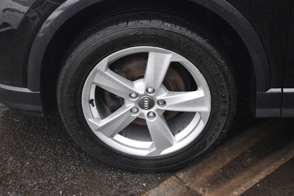 Audi Q2 Estate Grey #68