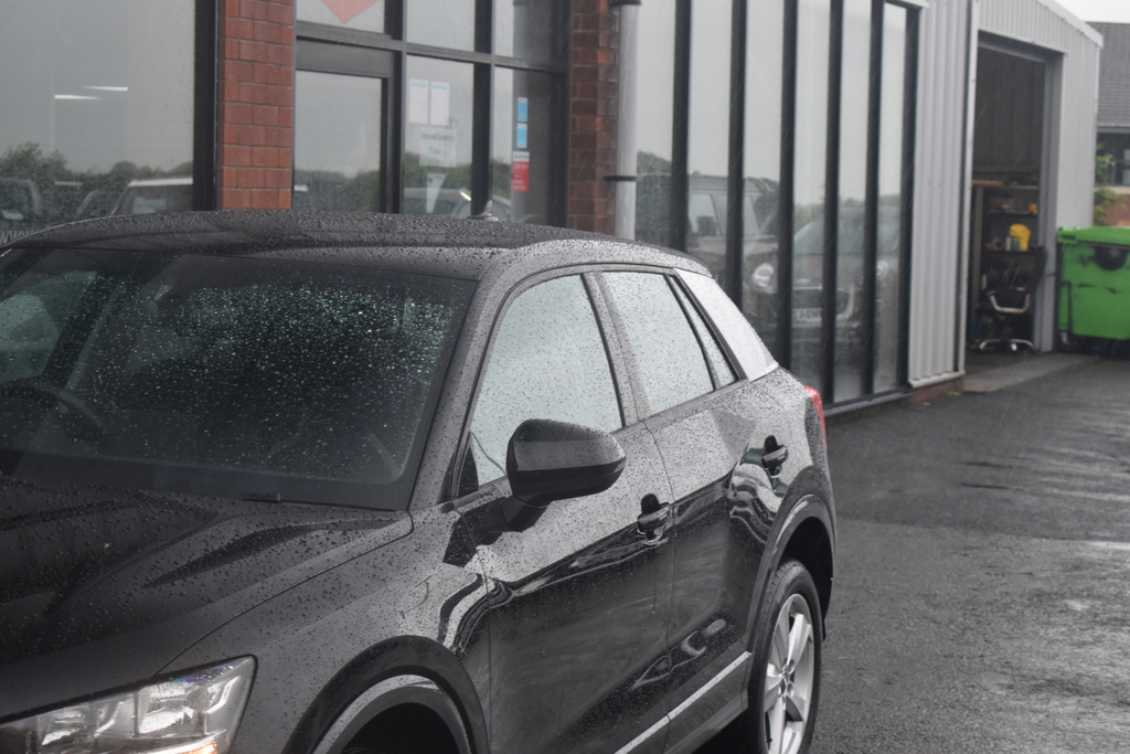 Audi Q2 Estate Grey #20