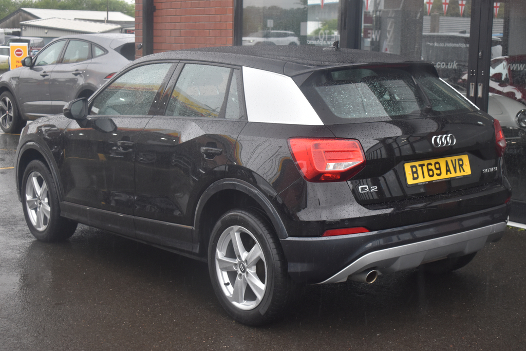 Audi Q2 Estate Grey #17
