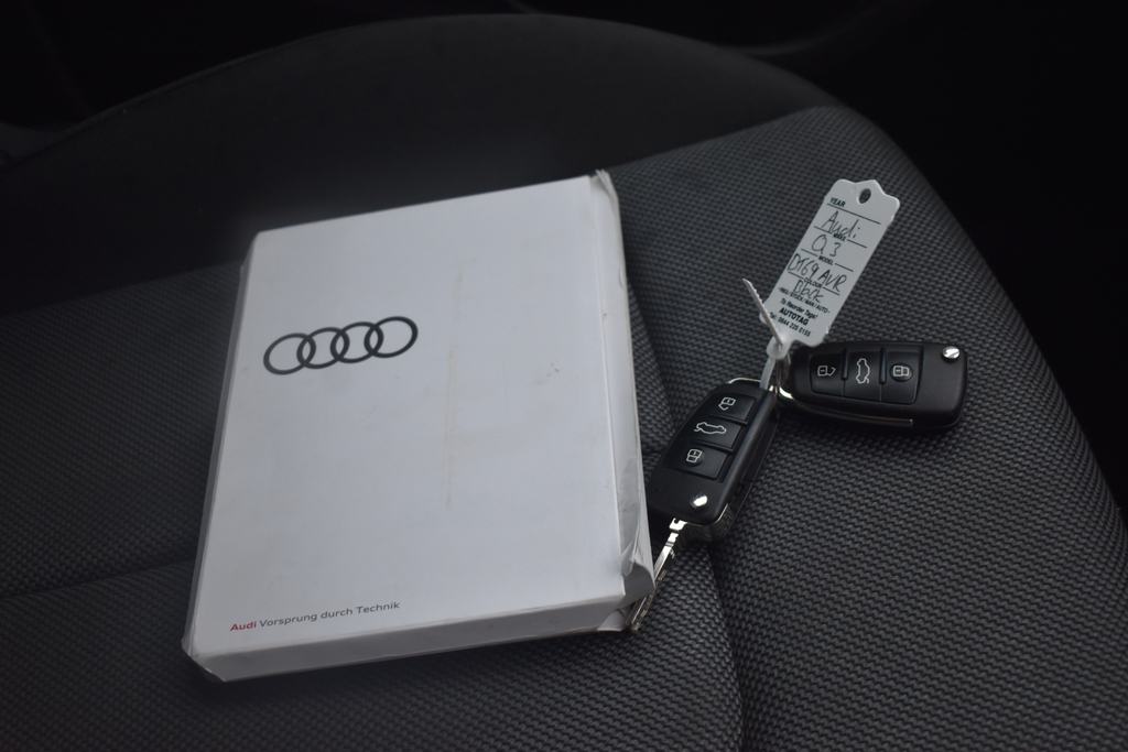 Audi Q2 Estate Grey #67
