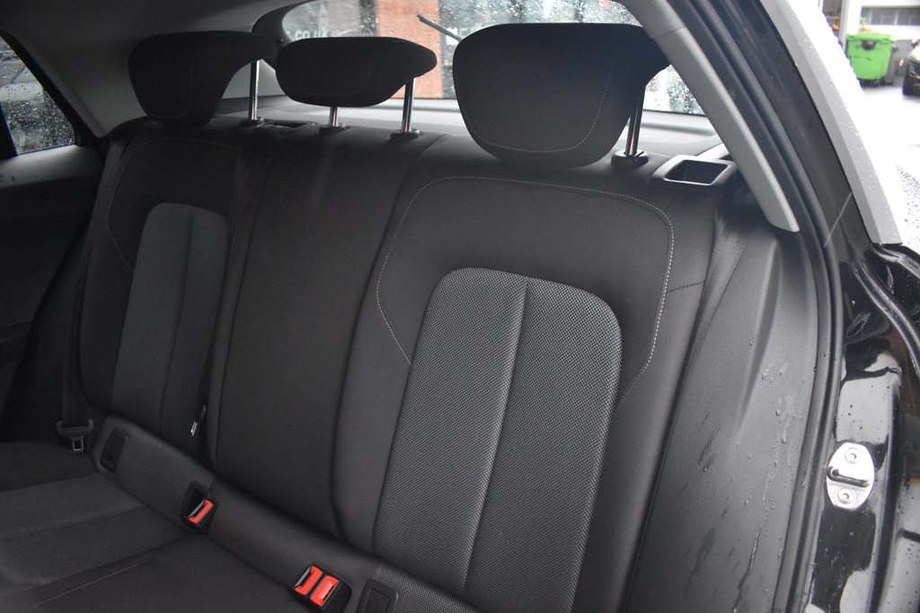 Audi Q2 Estate Grey #39