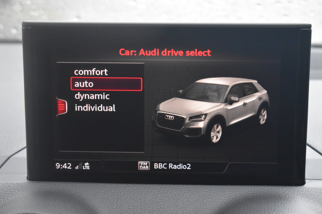 Audi Q2 Estate Grey #56