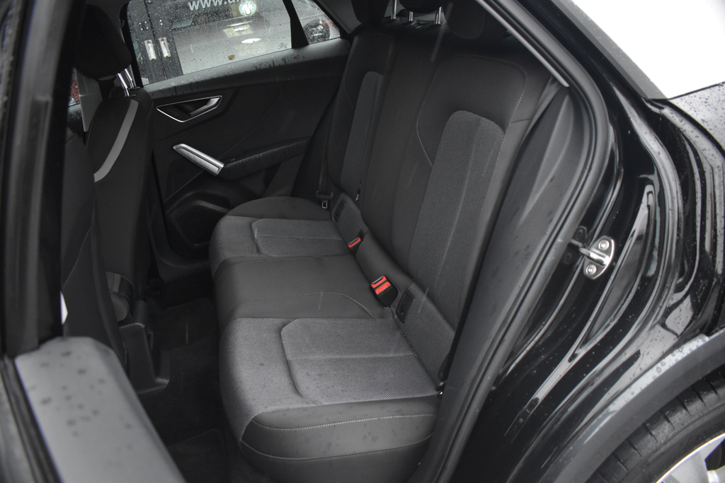 Audi Q2 Estate Grey #11
