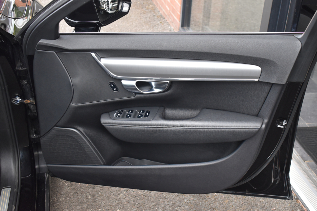 Volvo V90 V90 Momentum Pro D4 Black #25
